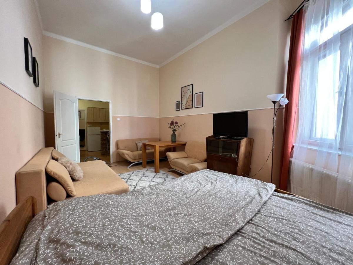 Old Town Apartment Szeged Exterior photo